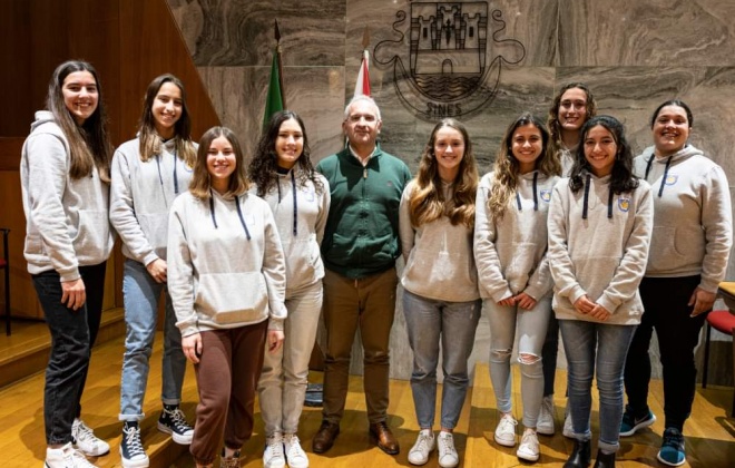 Equipa de Voleibol do Ginásio de Sines recebida na C.M. Sines