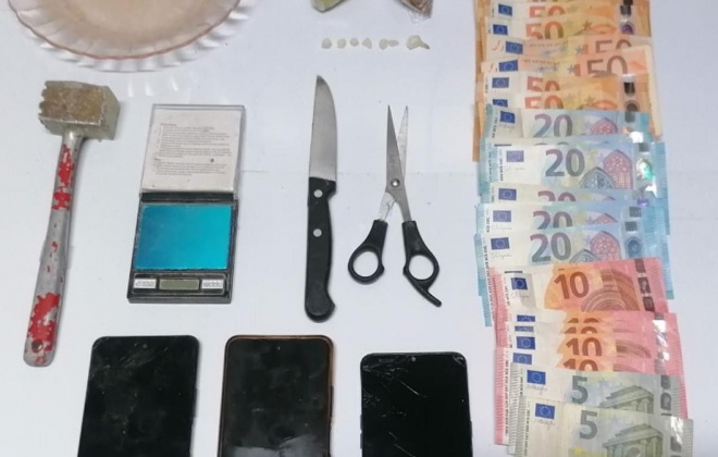 GNR deteve dois homens com 800 doses de droga em Odemira