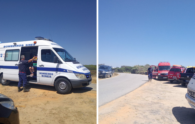 Mulher retirada da água em praia de Porto Covo, Sines
