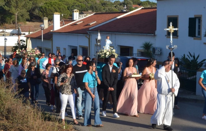 Festas de Santa Cruz terminaram ontem com Procissão e baile