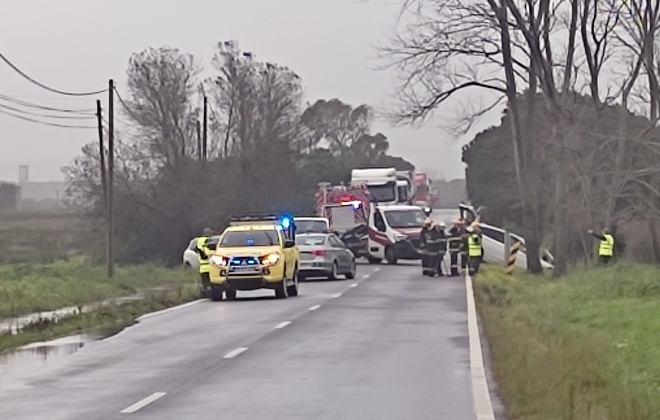 Colisão provoca cinco feridos em Morgavel, Sines