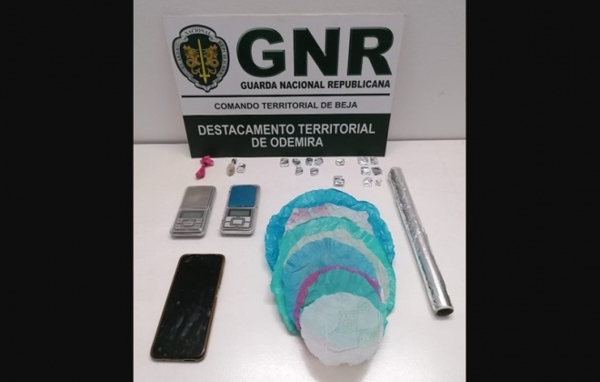 Um homem foi detido em São Teotónio por tráfico de droga