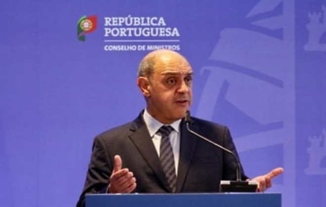 Utentes querem entregar ao ministro da Saúde documento com reivindicações