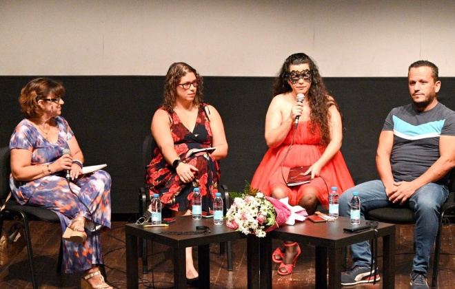 Sandra Paixão apresentou o livro "Poeroticamente" em Santiago do Cacém