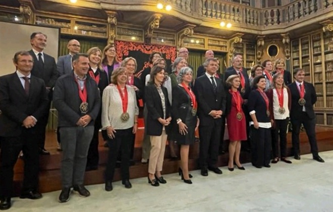 Madalena Ludovino foi homenageada pela dedicação à comunidade em Vila Nova de Milfontes