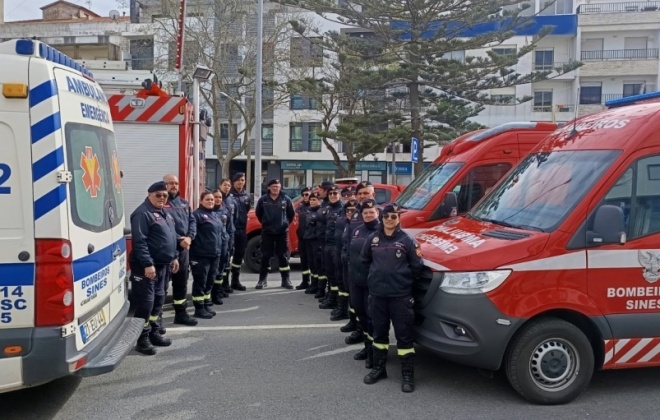 Bombeiros de Sines garantem assistência no Carnaval de Sines 2025