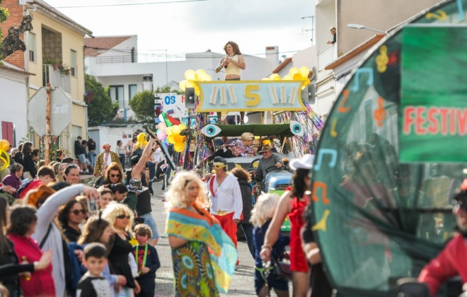 Carnaval de São Luís com muita animação, cor e alegria