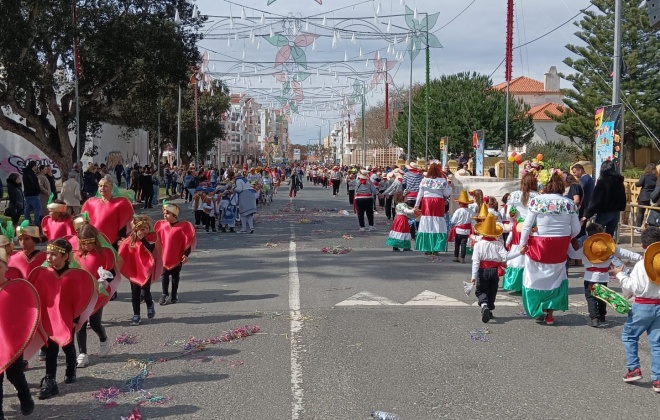 Carnaval dos Pequeninos realizou-se na manhã desta sexta-feira