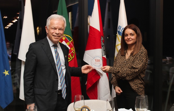 Rotary Club de Sines recebeu a visita do Governador Paulo Taveira de Sousa