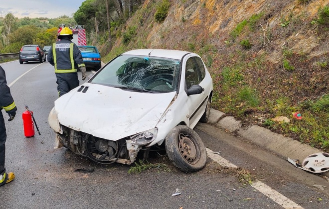 Despiste provoca um ferido na EN 120-1 no concelho de Sines