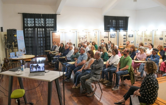 Escola Básica Aviador Brito Pais em Colos homenageou o seu patrono