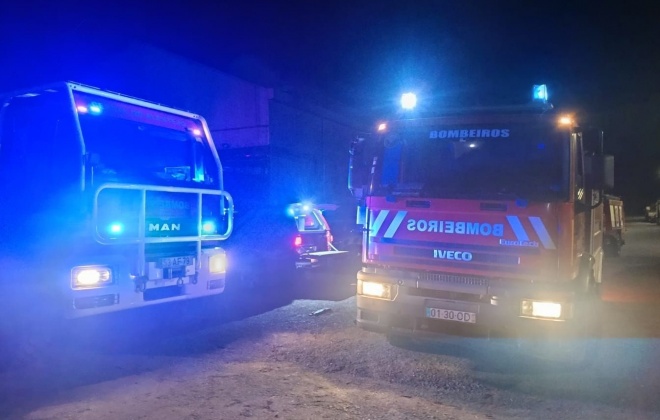 Bombeiros combateram incêndio no Parque de Empresas em Cercal do Alentejo