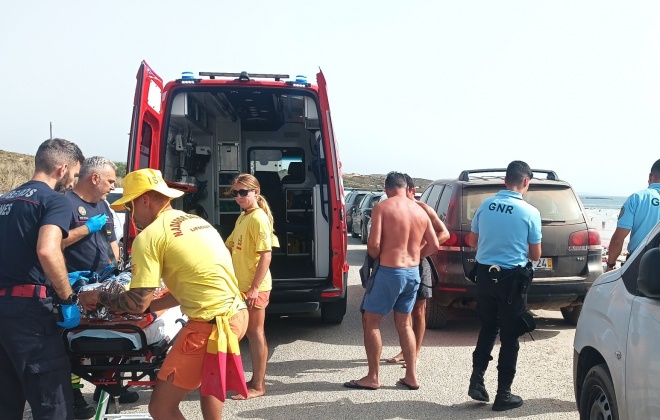 Jovem sofre ferimentos graves na praia da Vieirinha em Sines