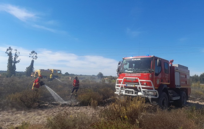 Bombeiros combateram incêndios em Vila Nova de Milfontes e Grândola