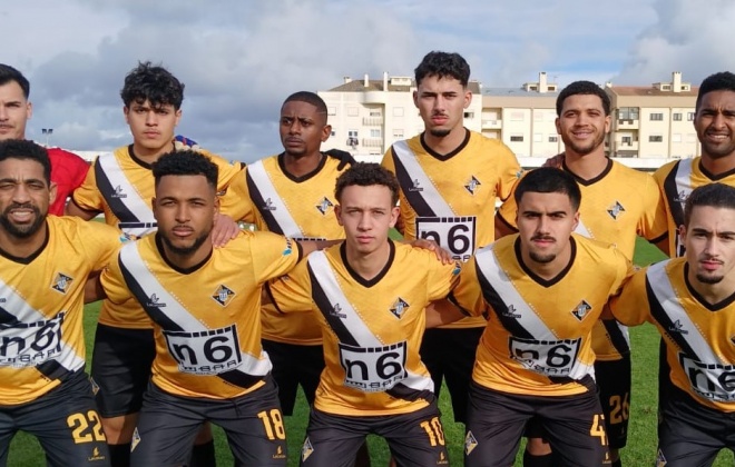 Vasco da Gama joga neste sábado em Sesimbra e União de Santiago recebe no domingo o Pinhalnovense às 15 horas (com áudios)