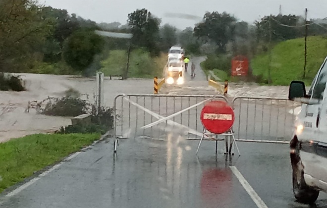 Aldeia do Lousal está isolada devido à subida da ribeira