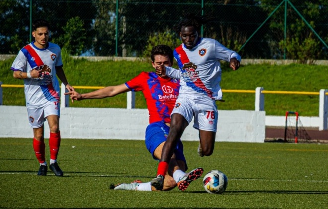Vasco da Gama joga em Palmela (18h30) e União de Santiago na Costa da Caparica (15h30) (com áudio)