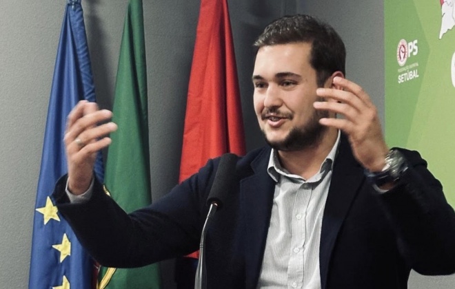 Rodrigo Charrua reeleito presidente do PS Santiago do Cacém