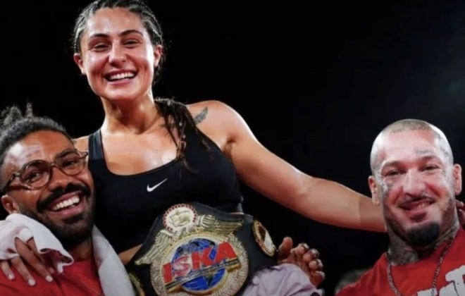Andreia Conceição conquistou o título europeu de K-1 no Madeira Fight Night