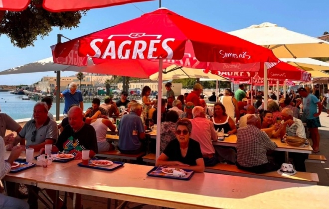 Tasquinhas de Sines encerram neste domingo com gastronomia e animação