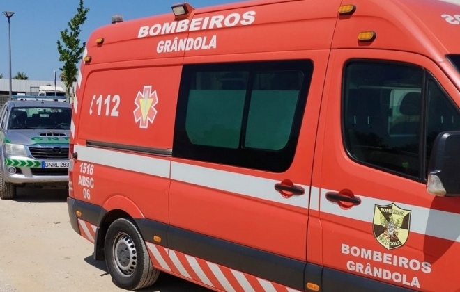 Colisão entre carro e camião provoca um ferido no IC1 em Grândola